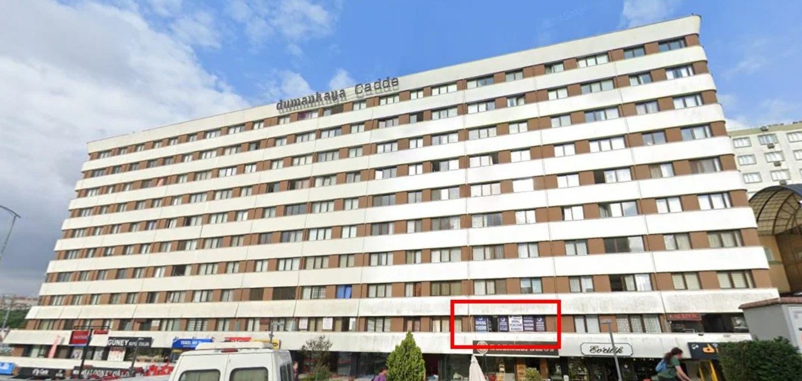 Exterior view of the building of İdeal Tercüme Yenişehir branch